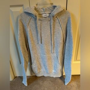 Men's hooded sweater, size medium